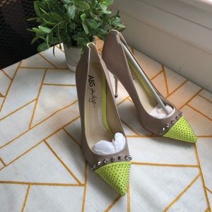 ABS Allen Schwartz Leather Pumps Size 8, NIB